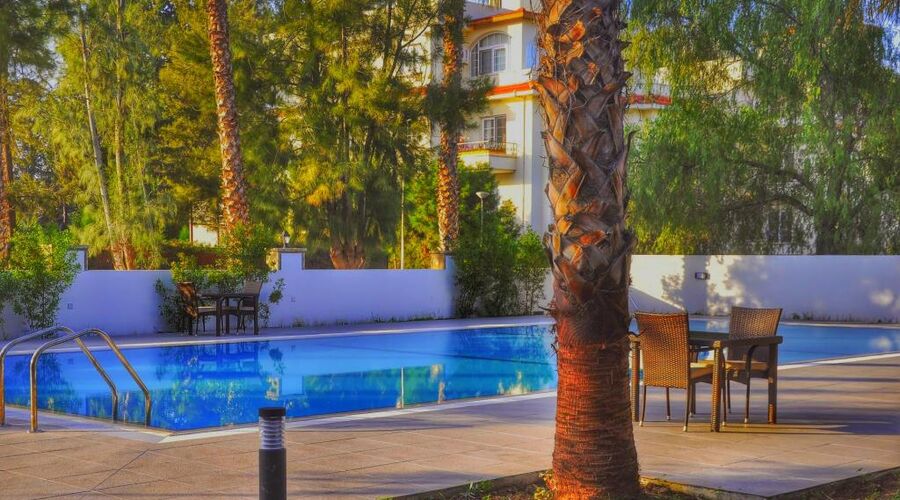 PARK PALACE HOTEL KYRENIA