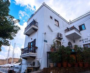 WHITE PEARL HOTEL