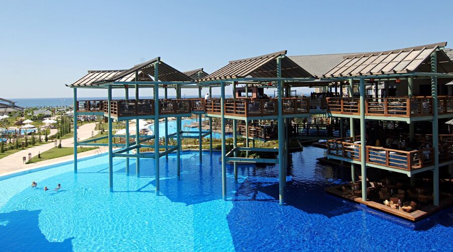 LİMAK LARA DELUXE HOTEL & RESORT