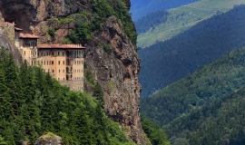 Karadeniz Yaylalar ve Batum Turu / 4 Gece Otel Konaklamalı / İstanbul Çıkışlı