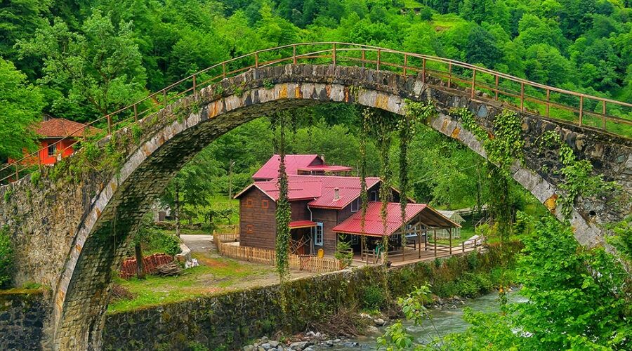 Uçaklı Karadeniz Yaylalar ve Batum Turu (Batum Konaklamalı) / 3 Gece Konaklamalı / İstanbul Çıkışlı